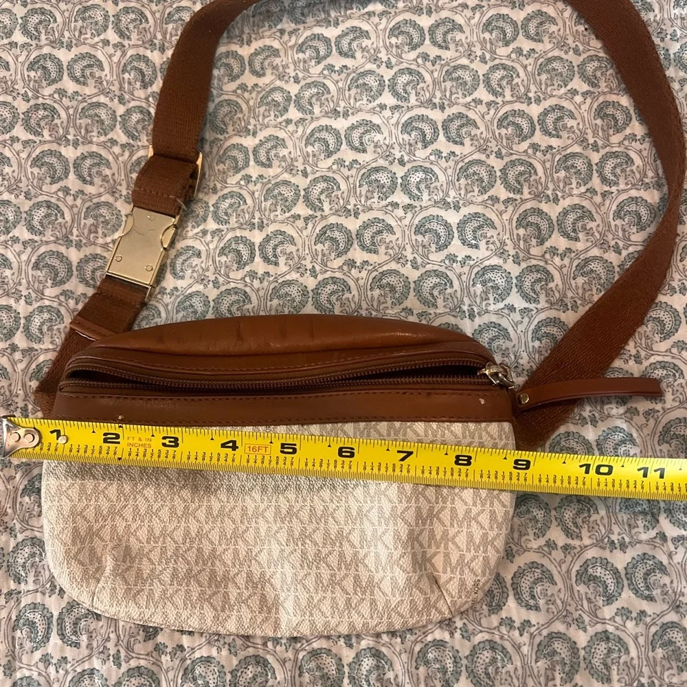 Michael Kors Tan and Cream Belt Bag